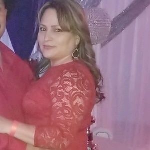 Meet your Posher, Laurie